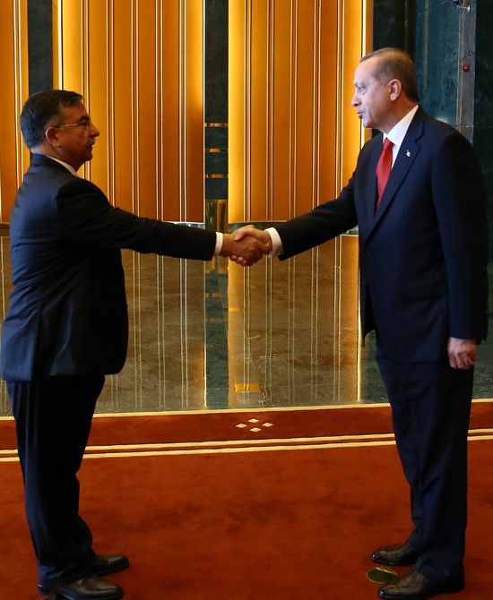 Cumhurbaşkanı Erdoğan, Cumhurbaşkanlığı Külliyesi'nde Tebrikleri Kabul Etti -A4335