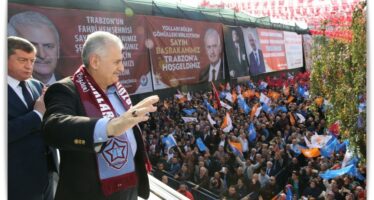 Başbakan Binali Yıldırım, Trabzon’da halka hitap etti