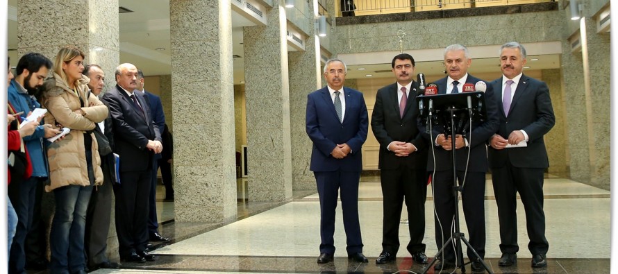 Başbakan Binali Yıldırım, gazetecilerin gündeme ilişkin sorularını yanıtladı