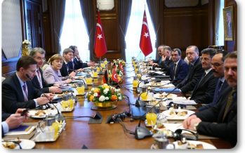 Almanya Federal Cumhuriyeti Şansölyesi Merkel Cumhurbaşkanlığı Külliyesinde