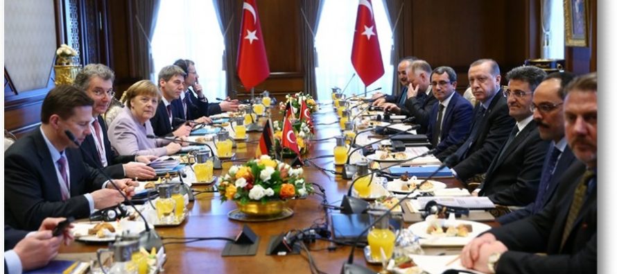 Almanya Federal Cumhuriyeti Şansölyesi Merkel Cumhurbaşkanlığı Külliyesinde