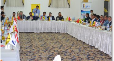 Soil ; Geleneksel İftar yemeğinde Bayileri’ile buluştu