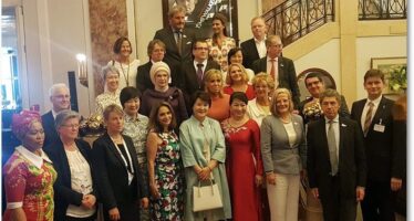 Emine Erdoğan, Alman İklim Araştırma Merkezini Ziyaret Etti