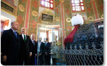 Cumhurbaşkanı Erdoğan, restore edilen Fatih Sultan Mehmet’in türbesini açtı
