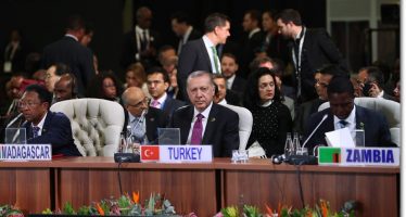 Cumhurbaşkanı Erdoğan, BRICS Zirvesi çalışma toplantısına katıldı