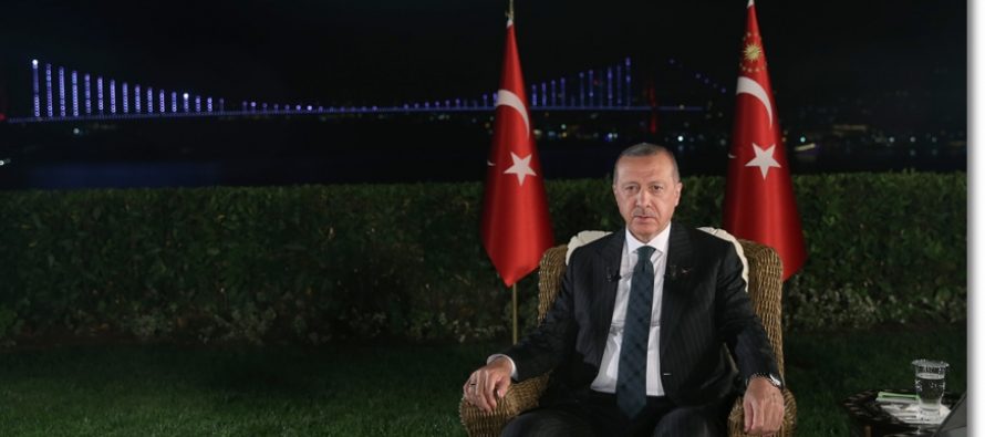Cumhurbaşkanı Erdoğan, sosyal medya ve televizyon ortak yayınına katıldı