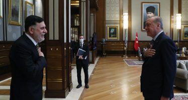 Cumhurbaşkanı Erdoğan, Libya Ulusal Mutabakat Hükûmeti Başkanlık Konseyi Başkanı Serrac ile bir araya geldi