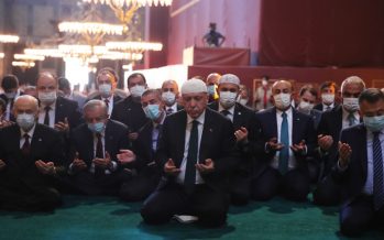 Cumhurbaşkanı Erdoğan, Cuma namazını, 86 yıl sonra ibadete açılan Ayasofya-i Kebir Cami-i Şerifi’nde kıldı