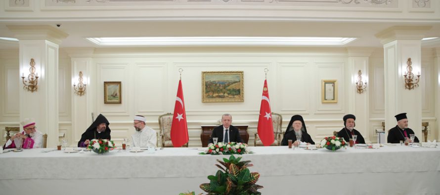 Cumhurbaşkanı Erdoğan, azınlık cemaatlerinin temsilcileriyle iftar yemeğinde bir araya geldi