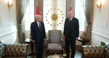 Cumhurbaşkanı Erdoğan, MHP Genel Başkanı Bahçeli ile bir araya geldi