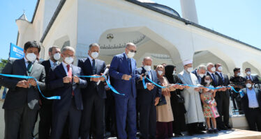 Cumhurbaşkanı Erdoğan, Burhaniye Şehriban Hatun Camii’nin açılışını gerçekleştirdi