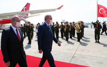 Cumhurbaşkanı Erdoğan, KKTC’de resmî törenle karşılandı