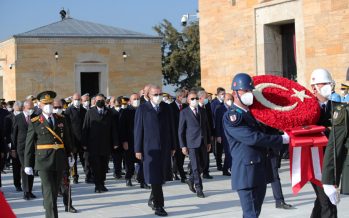 Cumhurbaşkanı Erdoğan, Anıtkabir’de düzenlenen törene katıldı