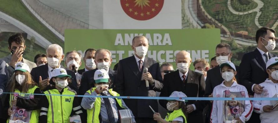 “Millet Bahçesi projelerimizi, insanı merkeze alan medeniyetimizin bize yüklediği bir sorumluluk olarak görüyoruz”