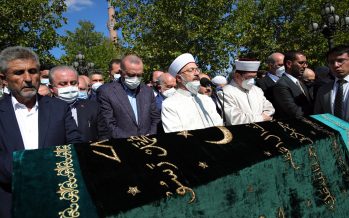 Cumhurbaşkanı Erdoğan, Saadet Partisi YİK Başkanı Asiltürk‘ün cenaze törenine katıldı