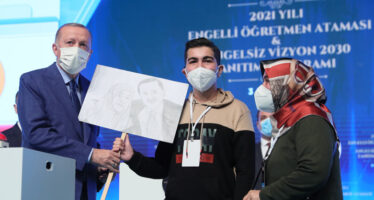 “Engelli kardeşlerimizin, eğitim ve sağlık başta olmak üzere her türlü kamu hizmetine kolaylıkla erişmelerini gerçekleştirdik”