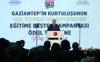 Cumhurbaşkanı Erdoğan, “Gaziantep’in Kurtuluşunun 100. Yılında 100 Hayırsever” Eğitime Destek Kampanyası Ödül Töreni’ne katıldı