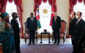Cumhurbaşkanı Erdoğan, Orta Afrika Cumhuriyeti Cumhurbaşkanı Touadera ile görüştü