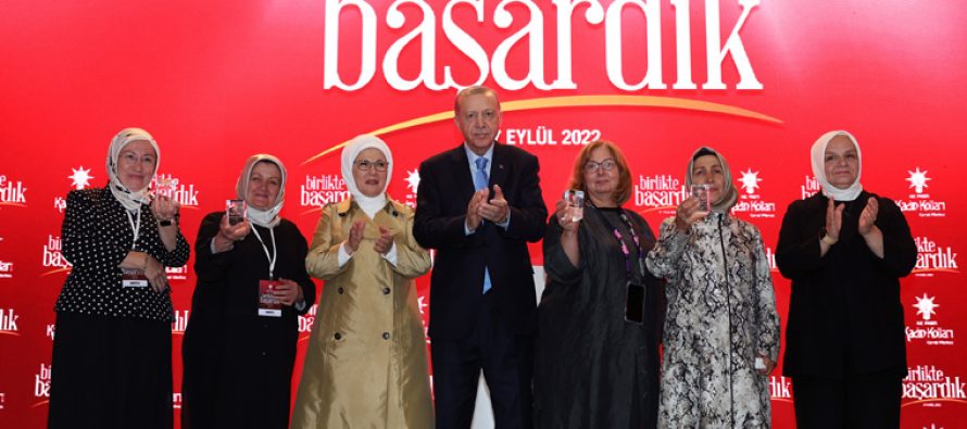 Cumhurbaşkanı Erdoğan, “Her alanda kadınlarımızın haklarını korumayı, onlara pozitif ayrımcılık yapmayı ilke edindik”