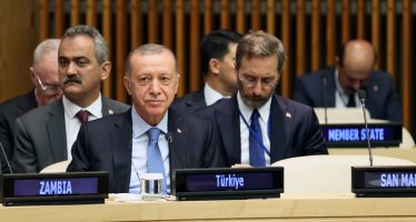“Eğitimde kalitenin yükseltilmesi ve fırsat eşitliğinin sağlanmasına yönelik tarihî nitelikte adımlar atıyoruz”