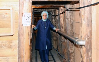 Emine Erdoğan, Bosna Savaşı’nın sembollerinden Umut Tüneli’ni ziyaret etti