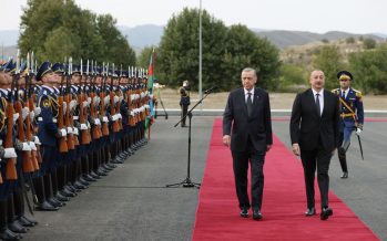 Cumhurbaşkanı Erdoğan, Azerbaycan Cumhurbaşkanı Aliyev ile bir araya geldi