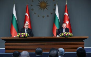 Cumhurbaşkanı Erdoğan, Bulgaristan Cumhurbaşkanı Radev ile düzenlediği ortak basın toplantısı düzenledi.