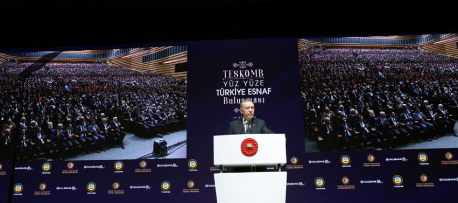 Cumhurbaşkanı Erdoğan, “Çalışanların ve emeklilerin ücretlerinde enflasyon sebebiyle oluşan refah kaybını telafi ediyoruz”