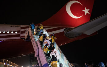 Cumhurbaşkanlığı uçakları da depremzedeler için seferber oldu