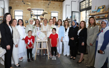 Emine Erdoğan, Kıbrıs Türk Girişimci Kadınlar Kalkınma Kooperatifi’ni ziyaret etti