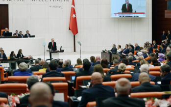 “Türkiye, ülkenin ve toplumun önünü açan, ufkunu genişleten bir anayasayı hak ediyor”