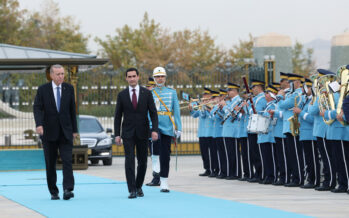 Türkmenistan Devlet Başkanı Berdimuhammedov Cumhurbaşkanlığı Külliyesinde