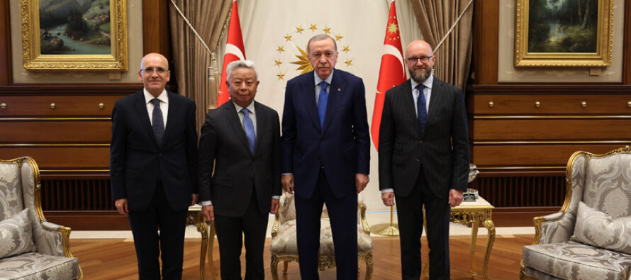 Cumhurbaşkanı Erdoğan, Asya Altyapı Yatırım Bankası Başkanı Jin’i kabul etti