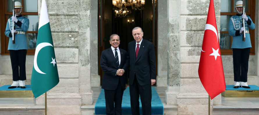 Cumhurbaşkanı Erdoğan, Pakistan Başbakanı Şerif ile görüştü
