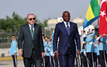 Gabon Cumhurbaşkanı Nguema Cumhurbaşkanlığı Külliyesinde