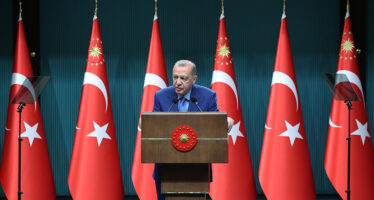“Her kim milletin hakkına, hukukuna, malına, mülküne el uzatırsa karşısında bizi bulur, devleti bulur”